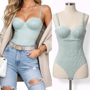 Haute Monde | EUC Mint Corset-Style Bodysuit (size M)